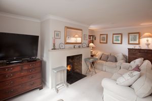 Sitting Room- click for photo gallery